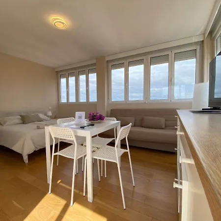 Attic With Great Terrace Close To The Sea Apartment